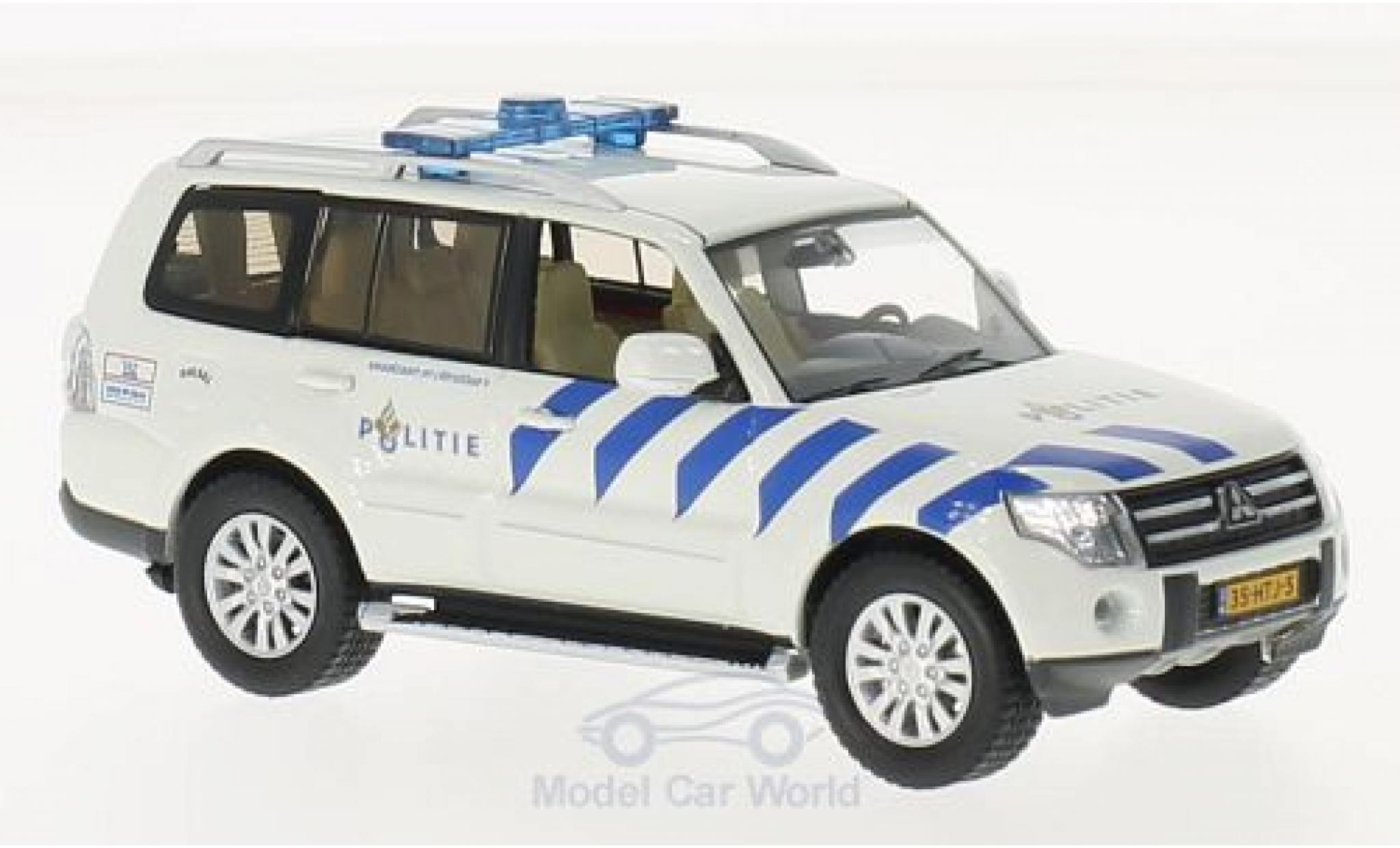 Mitsubishi Pajero 1/43 Triple 9 Collection bianco/blu Politie Amsterdam (NL) 2013 modellino in miniatura