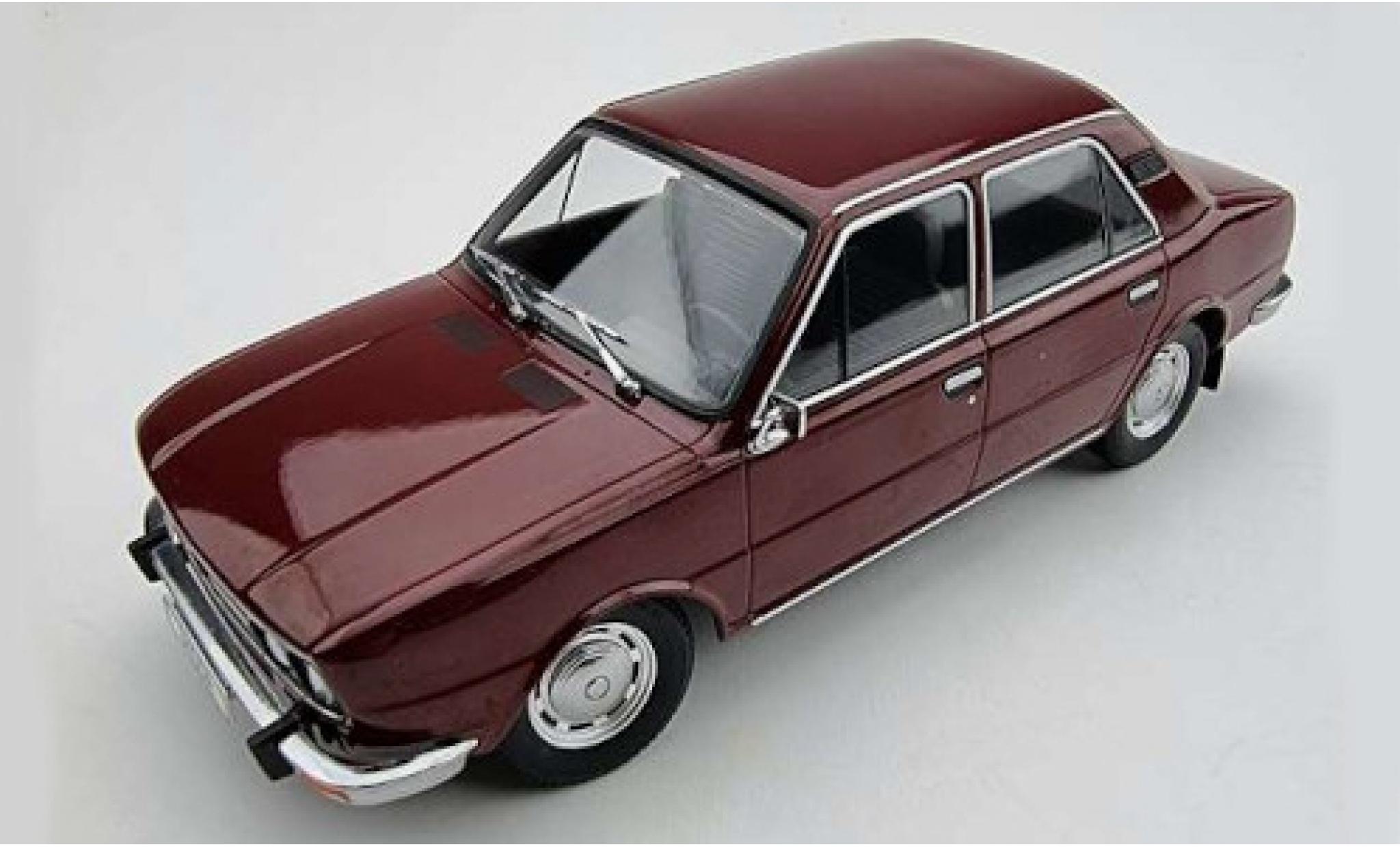 Skoda 120 1/18 Triple 9 Collection LS rosso 1979 modellino in miniatura