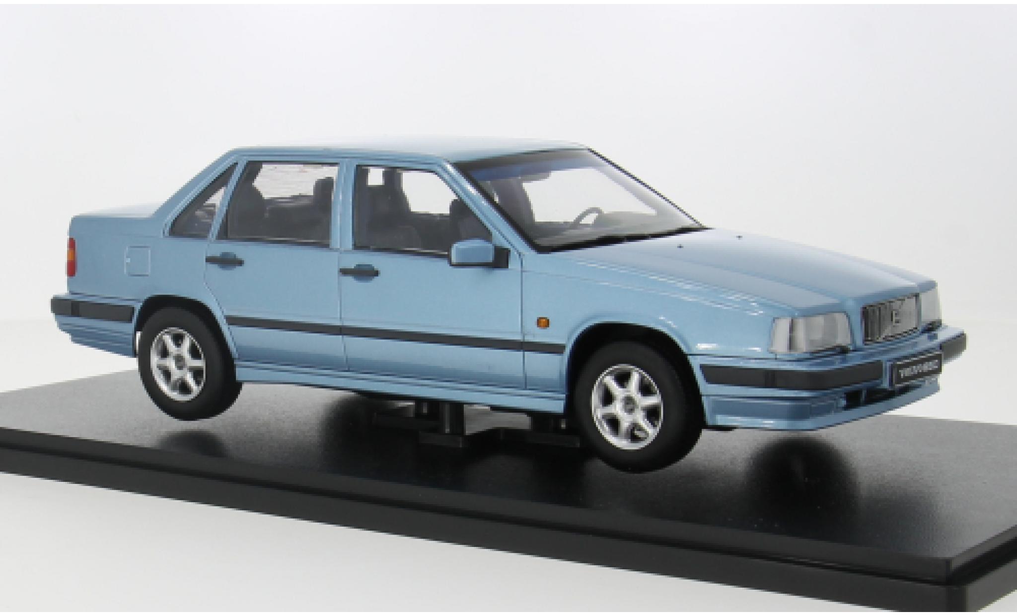 Volvo 850 1/18 Triple 9 Collection blau 1993 1:18 modellino in miniatura