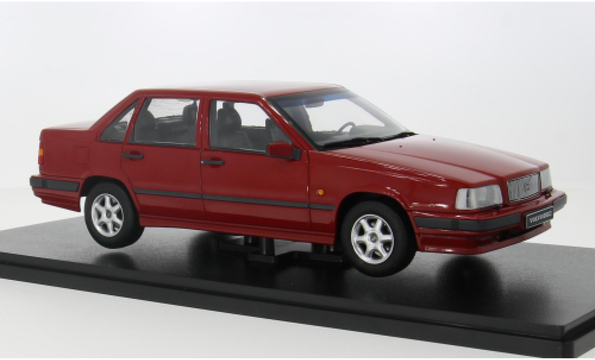 Volvo 850 1/18 Triple 9 Collection rot 1993 1:18 modellino in miniatura