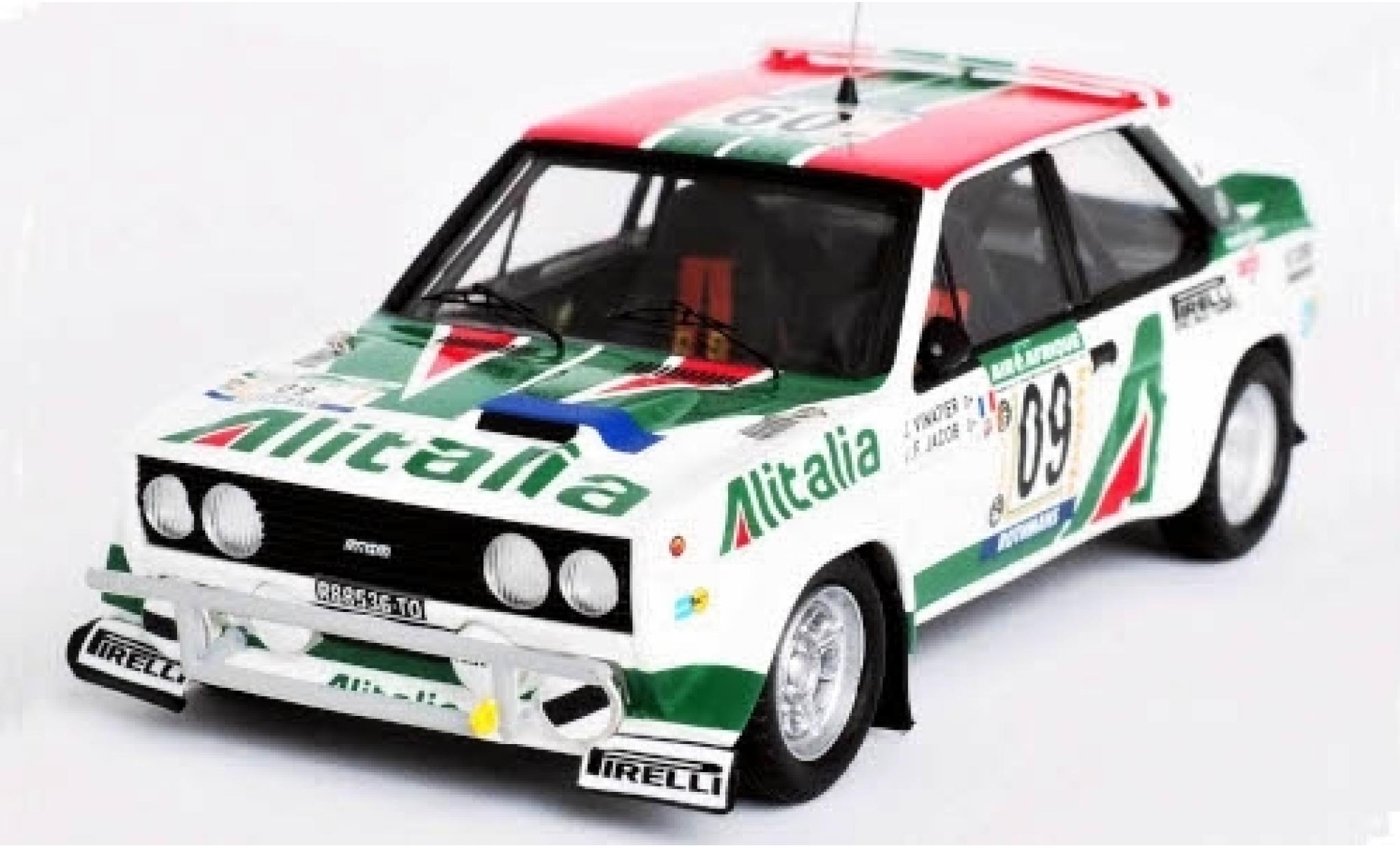 Fiat 131 1/43 Trofeu Abarth No.09 VS Corse Olio Alitalia Rally WM Rally Bandama 1978 J.Vinatier/J.F.Jacob modellino in miniatura