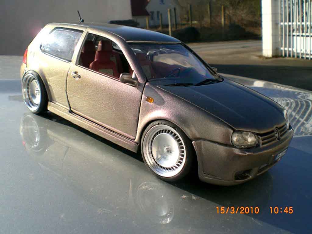 Volkswagen Golf IV R32 1/18 Revell IV R32 tdi german look kit carrosserie modellino in miniatura