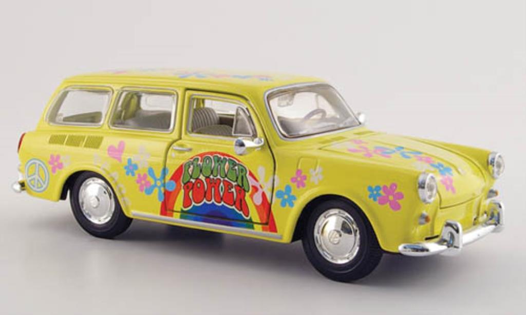 Volkswagen 1600 1/24 Maisto Variant giallo mit Dekor modellino in miniatura