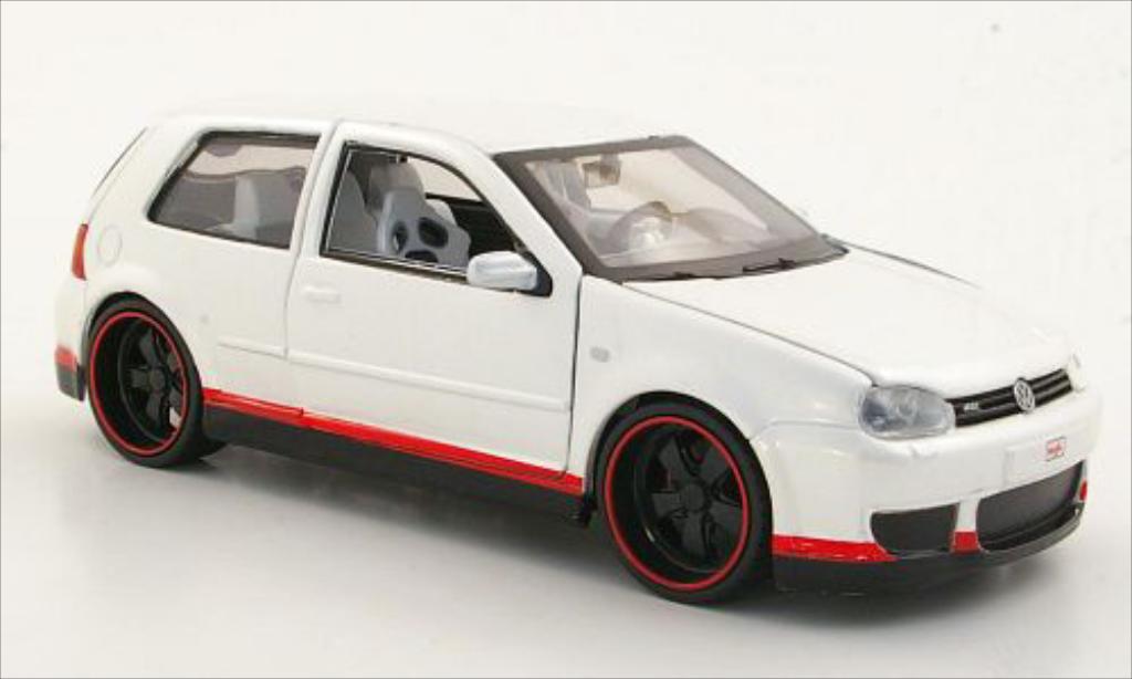 Volkswagen Golf IV 1/24 Maisto IV R32 Tuningversion metallico bianco 2003 modellino in miniatura