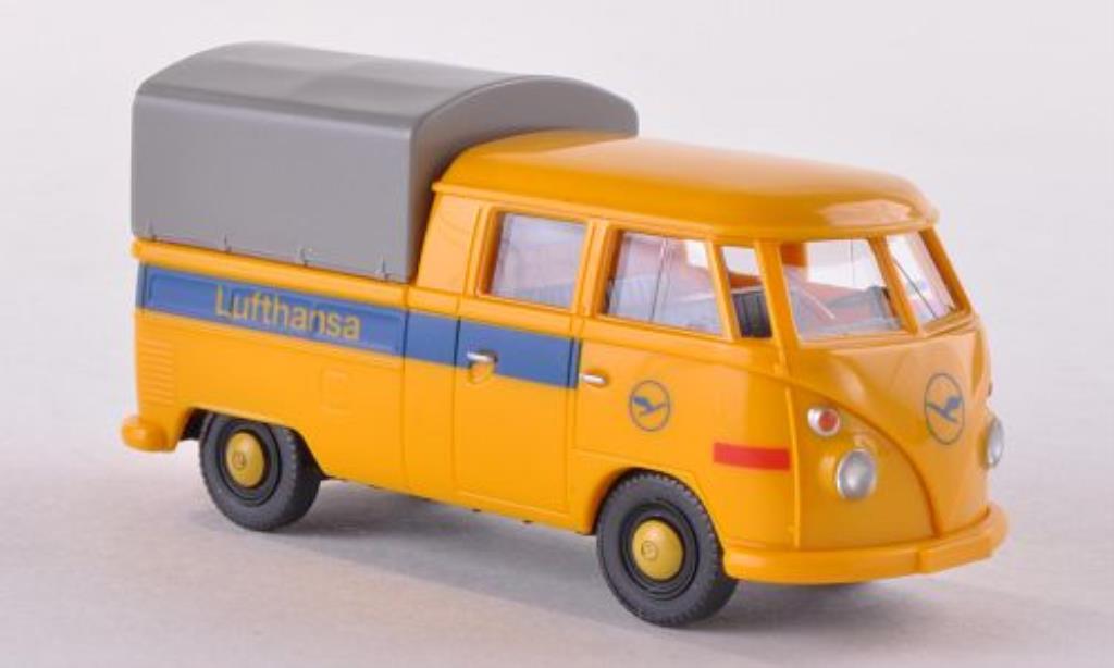 Volkswagen T1 1/87 Wiking Doppelkabine Lufthansa mit Plane modellino in miniatura