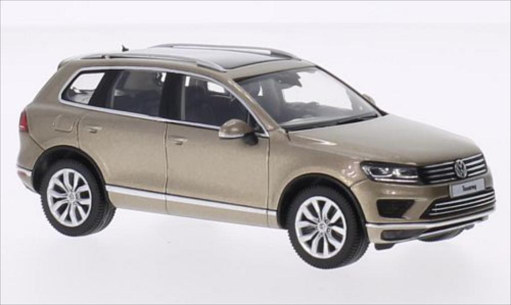 Volkswagen Touareg 1/43 Herpa II metallico beige 2014 modellino in miniatura