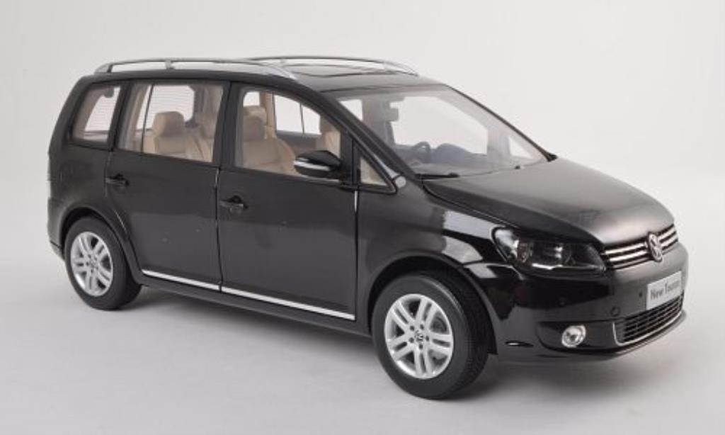 Volkswagen Touran 1/18 Paudi TSI nero 2011 modellino in miniatura