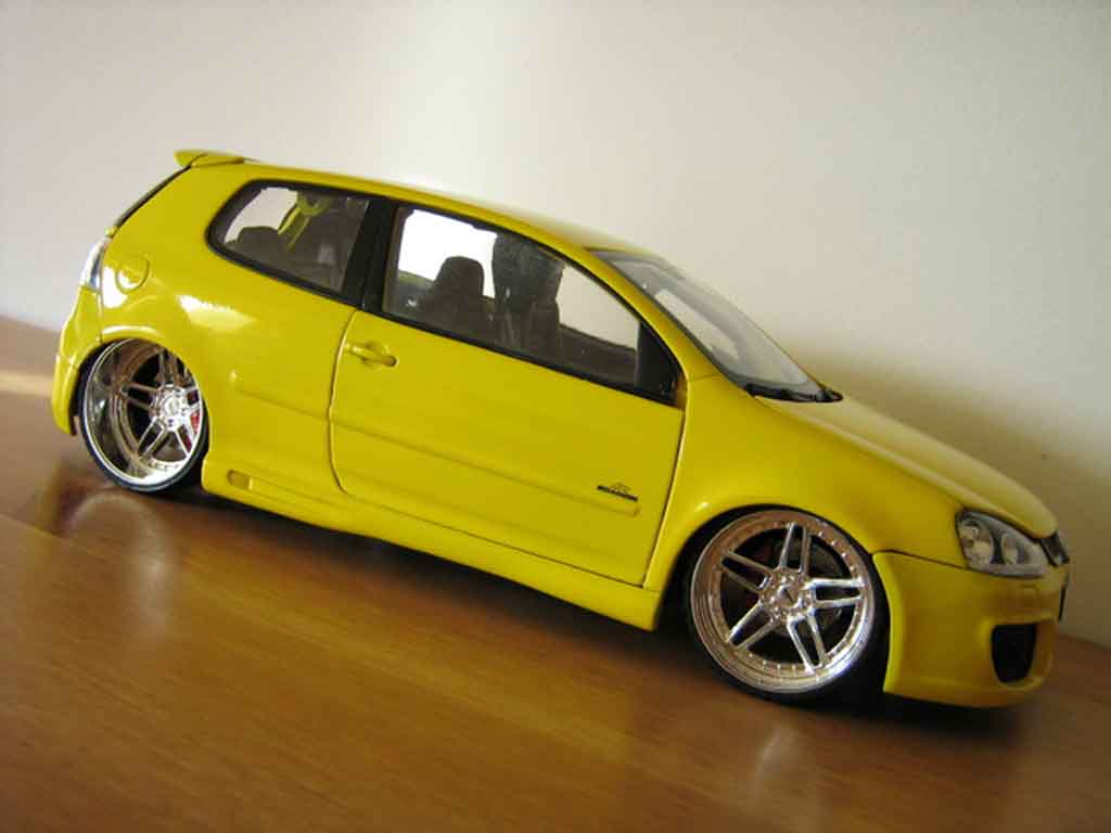 Volkswagen Golf V GTI 1/18 Burago V GTI giallo jantes ac schnitzer modellino in miniatura