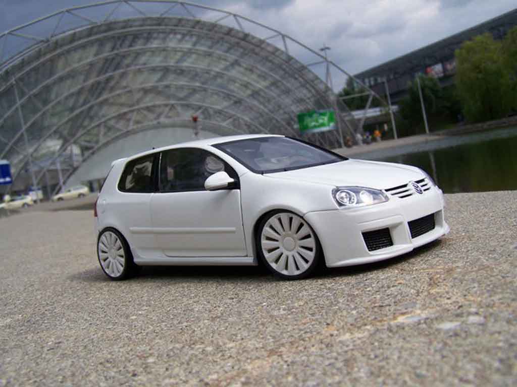Volkswagen Golf V GTI 1/18 Norev V GTI bianco jantes audi 18 pouces