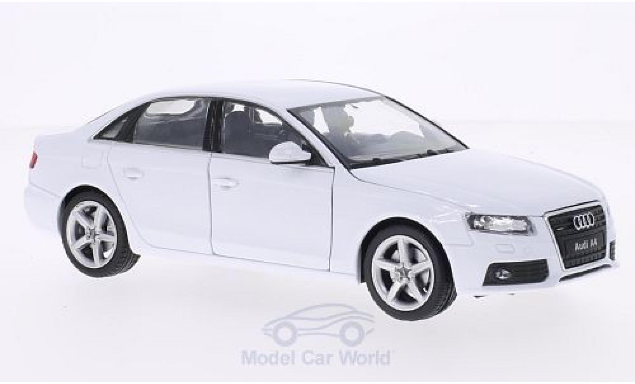 Audi A4 1/24 Welly bianco 2009 modellino in miniatura