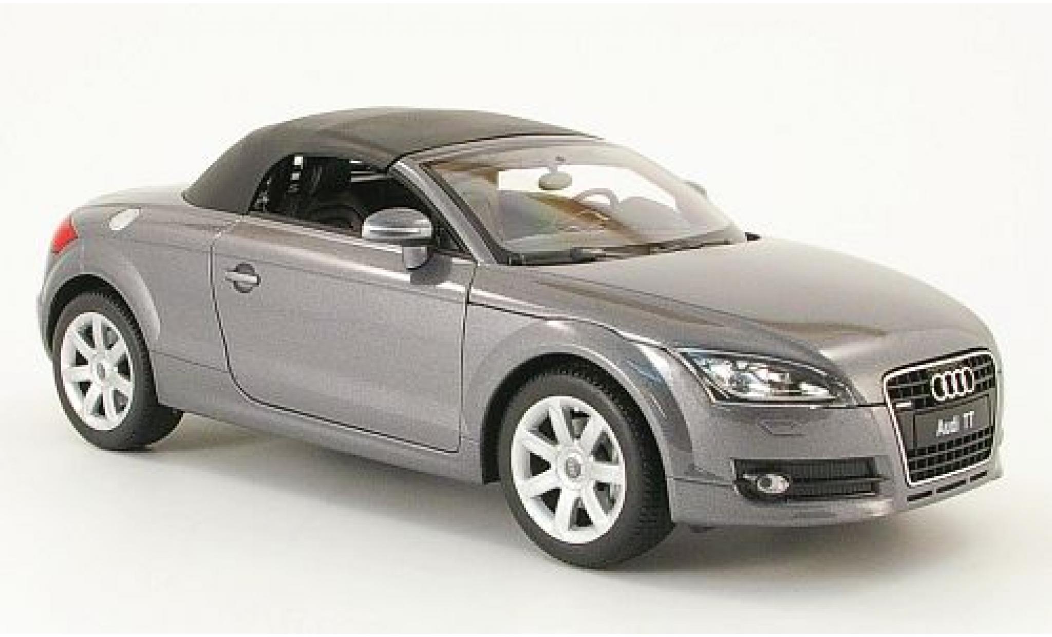 Audi TT 1/18 Welly Roadster met.-grau geschlossen 1:18 modellino in miniatura