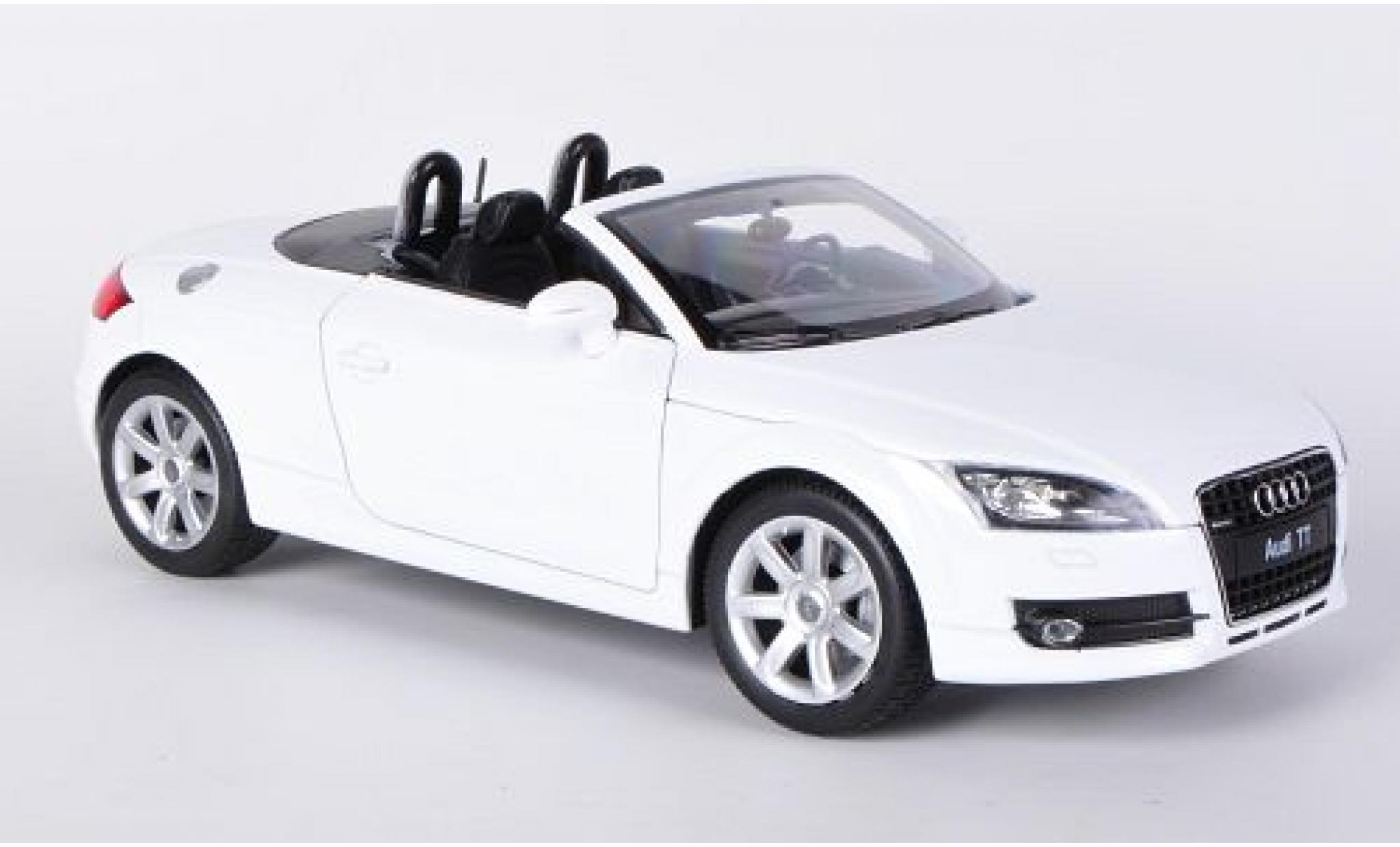 Audi TT 1/18 Welly Roadster weiss 1:18 modellino in miniatura