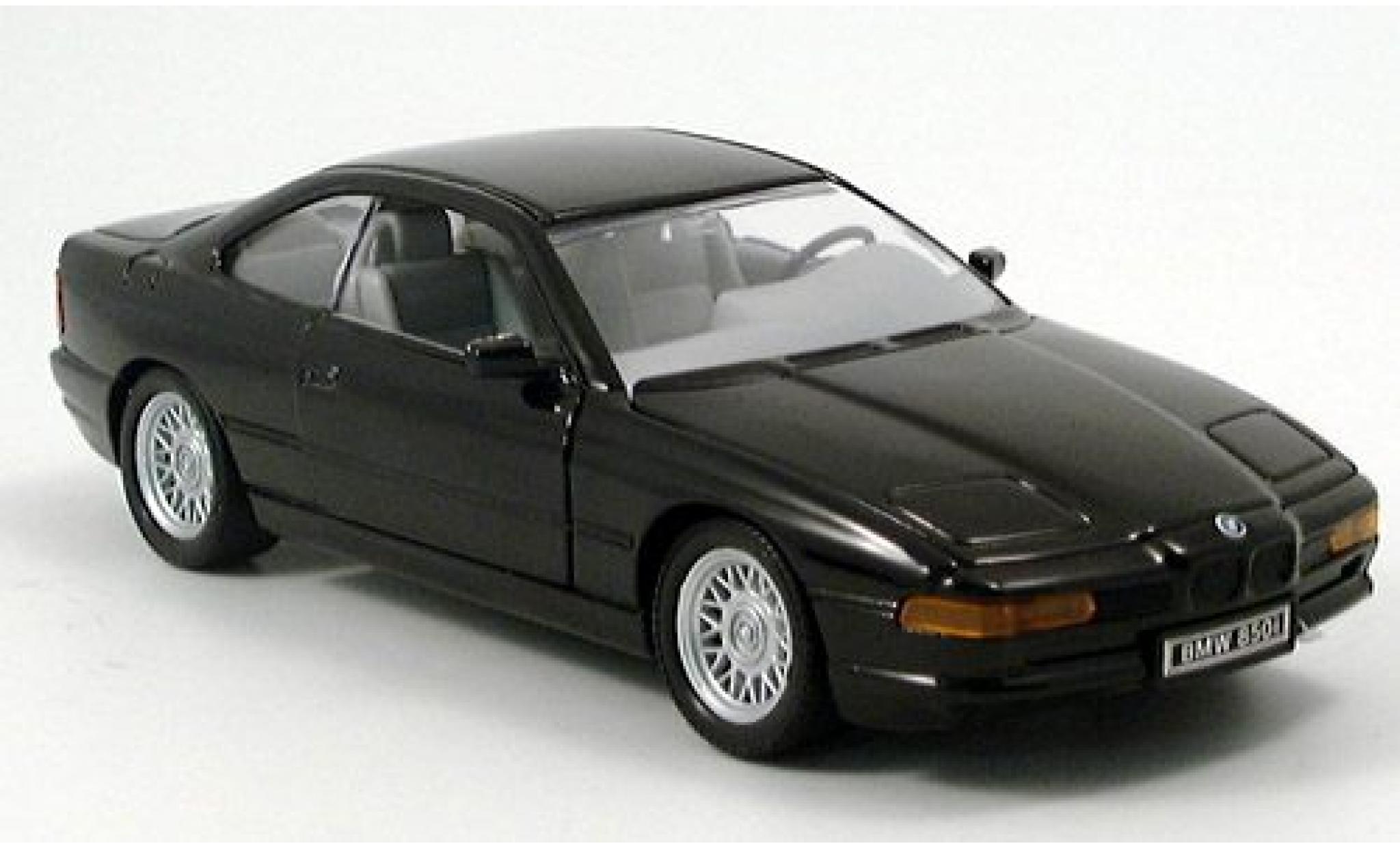 Bmw 850 1/24 Welly i schwarz 1:24 modellino in miniatura