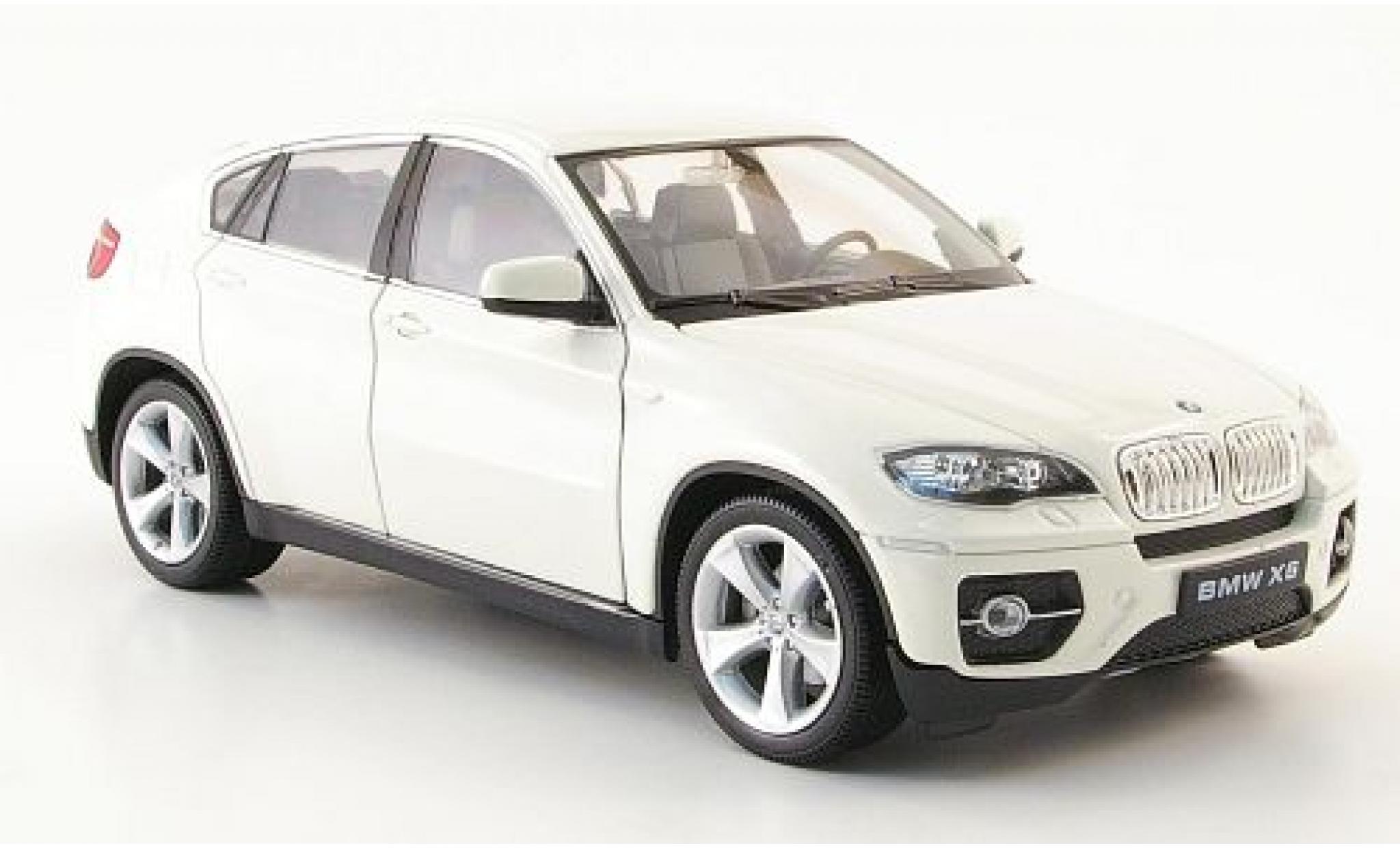 Bmw X6 1/24 Welly weiss 1:24 modellino in miniatura
