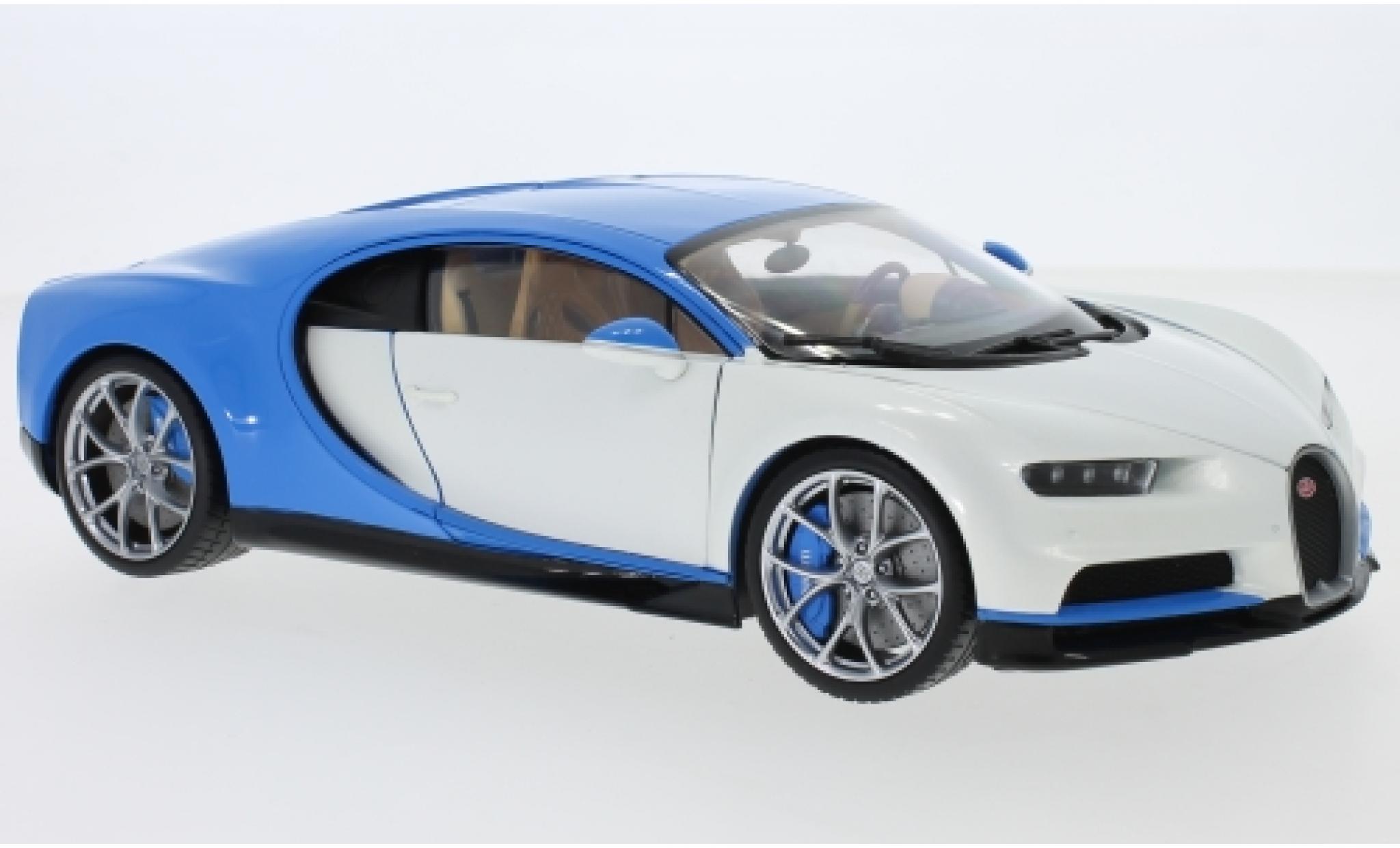 Bugatti Chiron 1/18 Welly bianco/blu 2016 modellino in miniatura