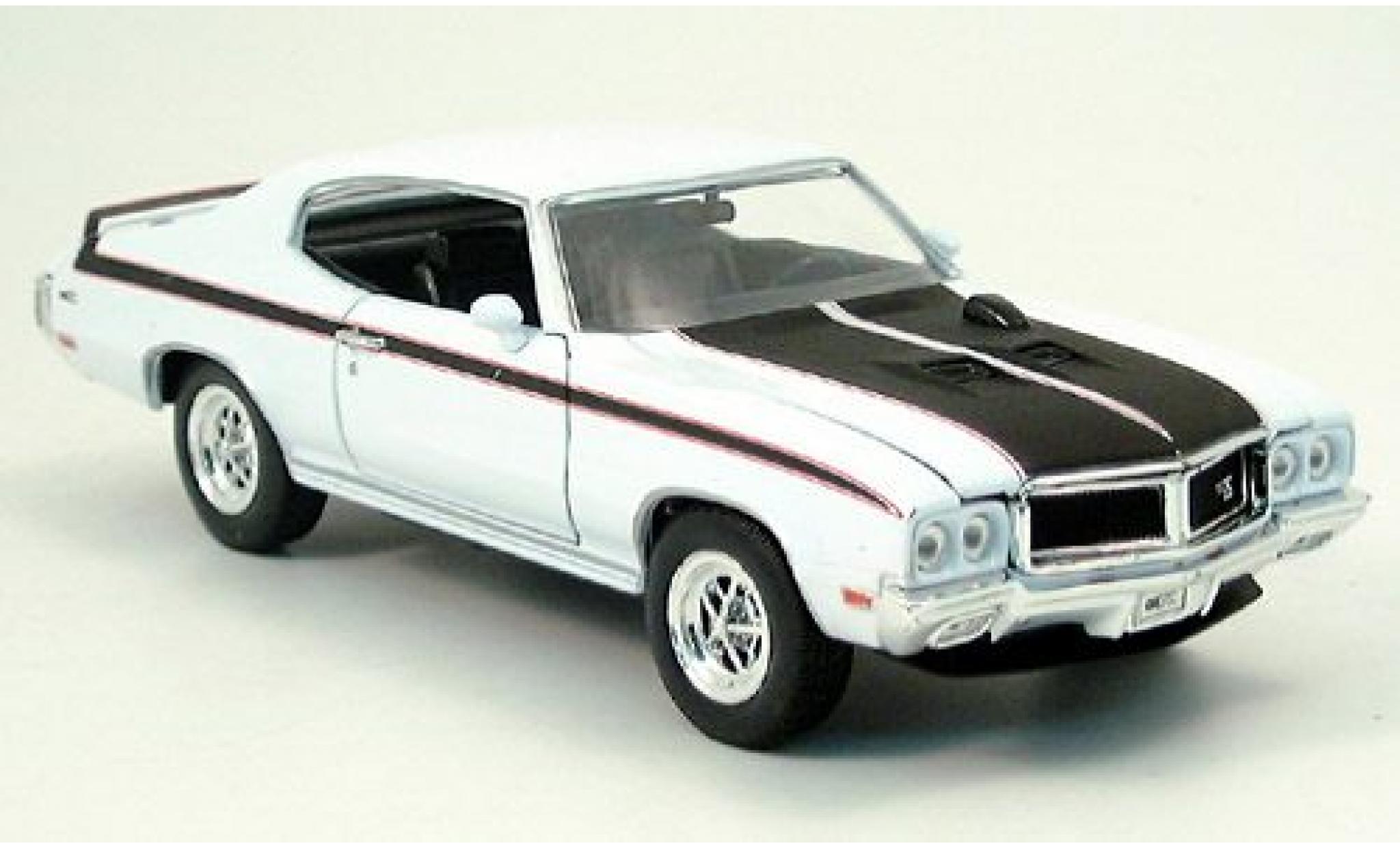 Buick GS 1/24 Welly X bianco/nero 1970 modellino in miniatura