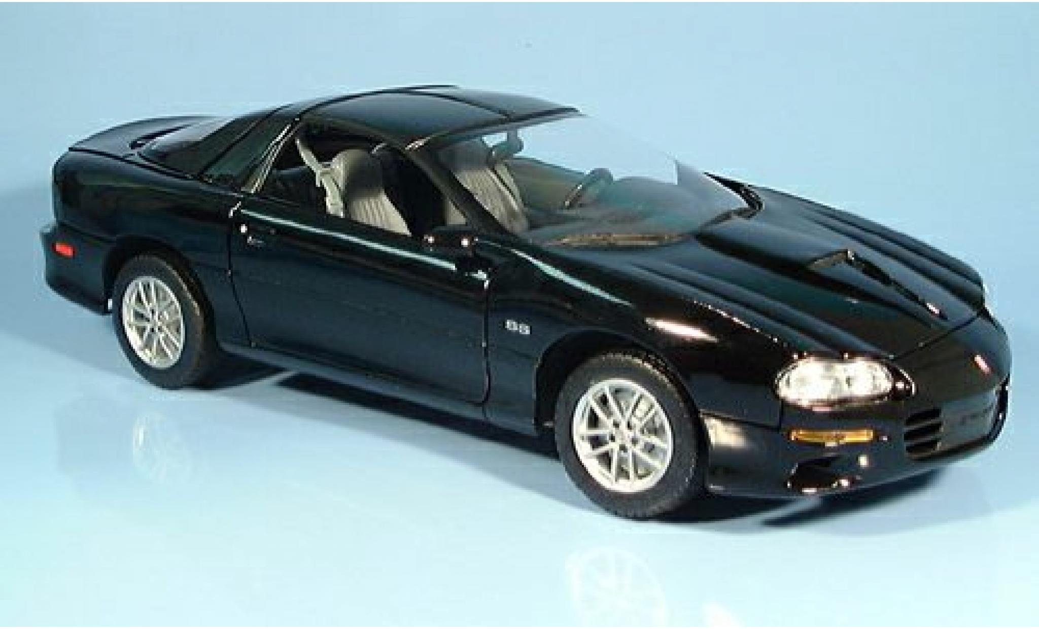Chevrolet Camaro 1/18 Welly SS schwarz 2002 1:18 modellino in miniatura
