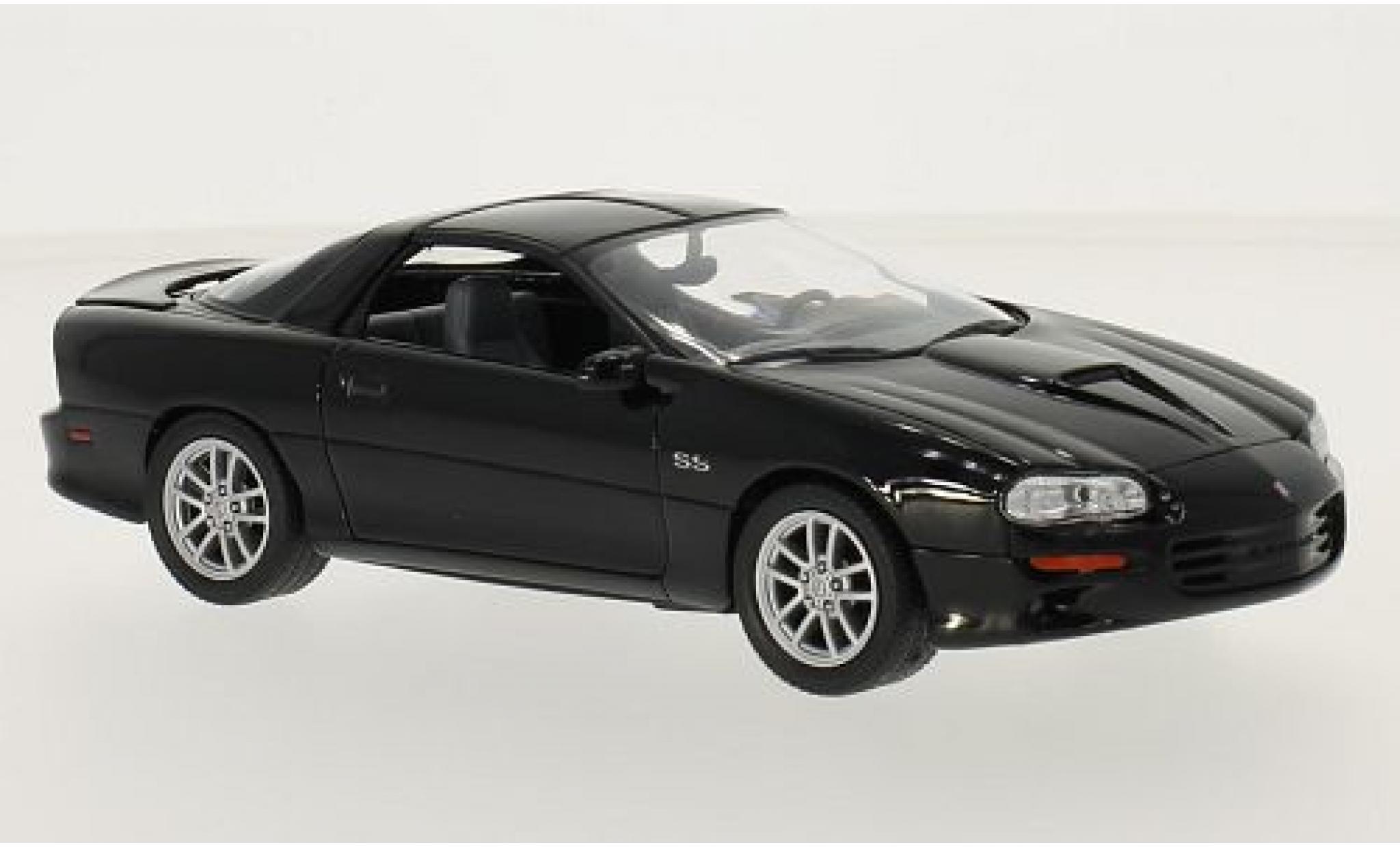 Chevrolet Camaro 1/24 Welly SS nero 2002 modellino in miniatura