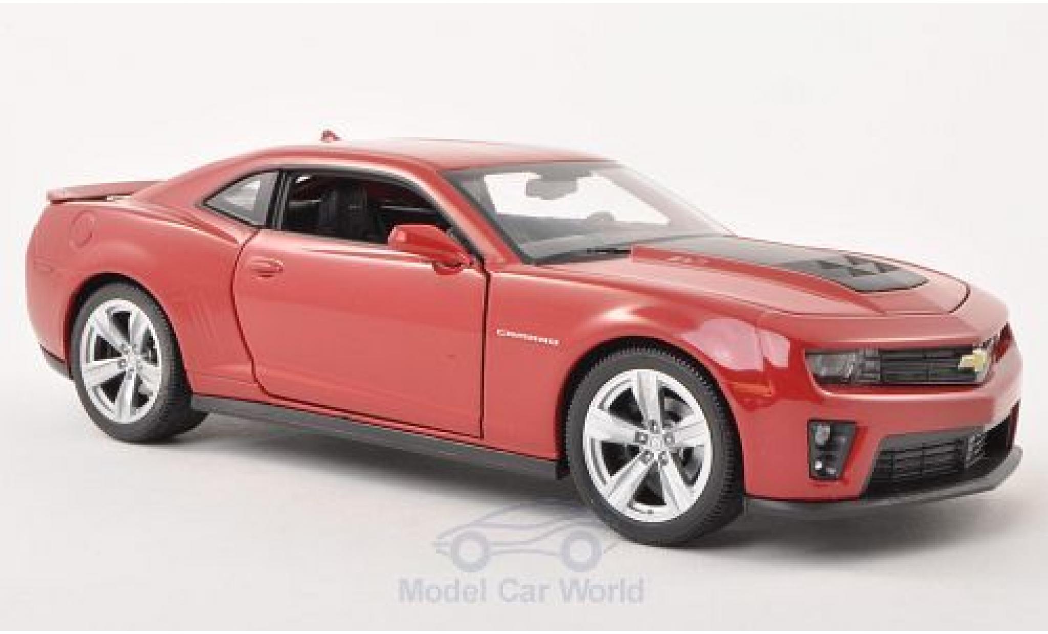 Chevrolet Camaro ZL1 1/24 Welly ZL1 rosso 2012 modellino in miniatura