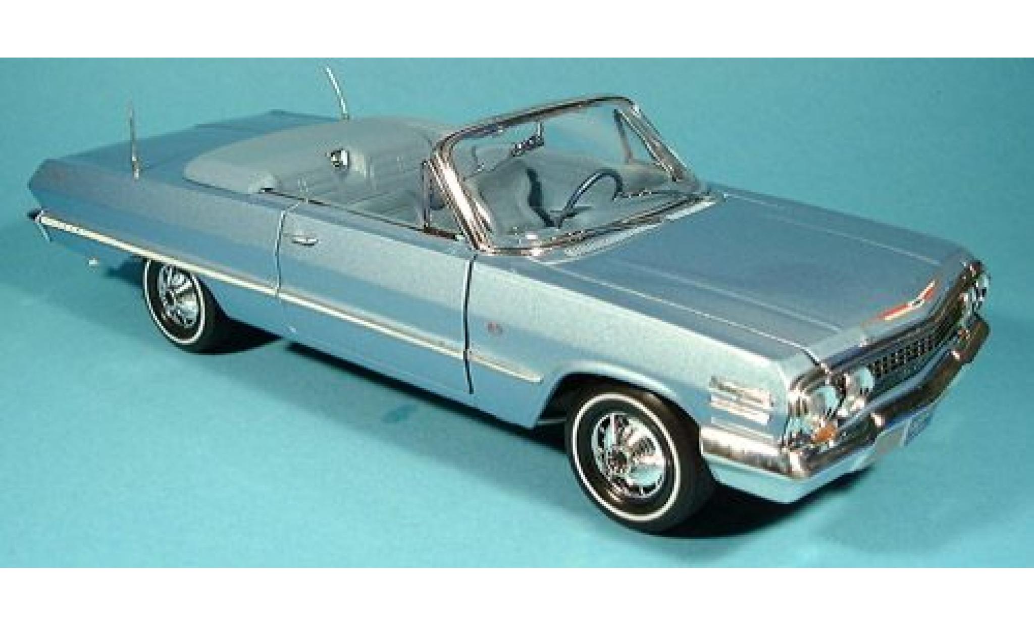 Chevrolet Impala 1/18 Welly offen met. blau 1:18 modellino in miniatura