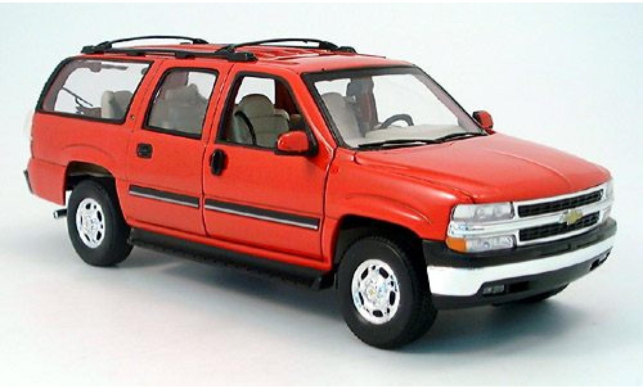 Chevrolet Suburban 1/18 Welly rot 1:18 modellino in miniatura