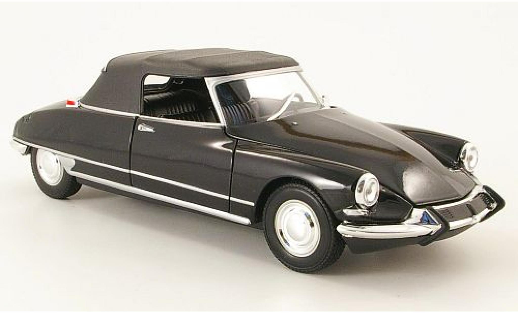 Citroen DS 1/24 Welly 19 Cabriolet geschlossen 1:24 modellino in miniatura