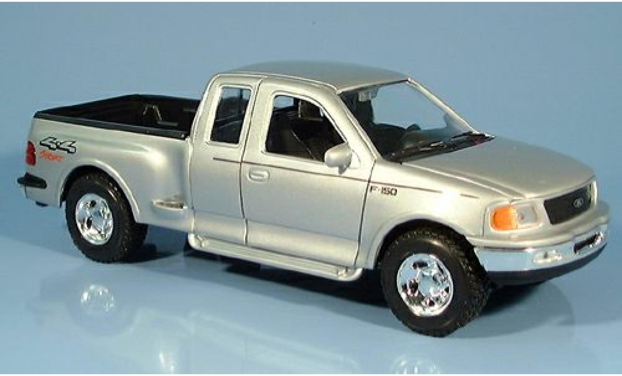 Ford F-1 1/24 Welly 50 Pick Up silber 1:24 modellino in miniatura