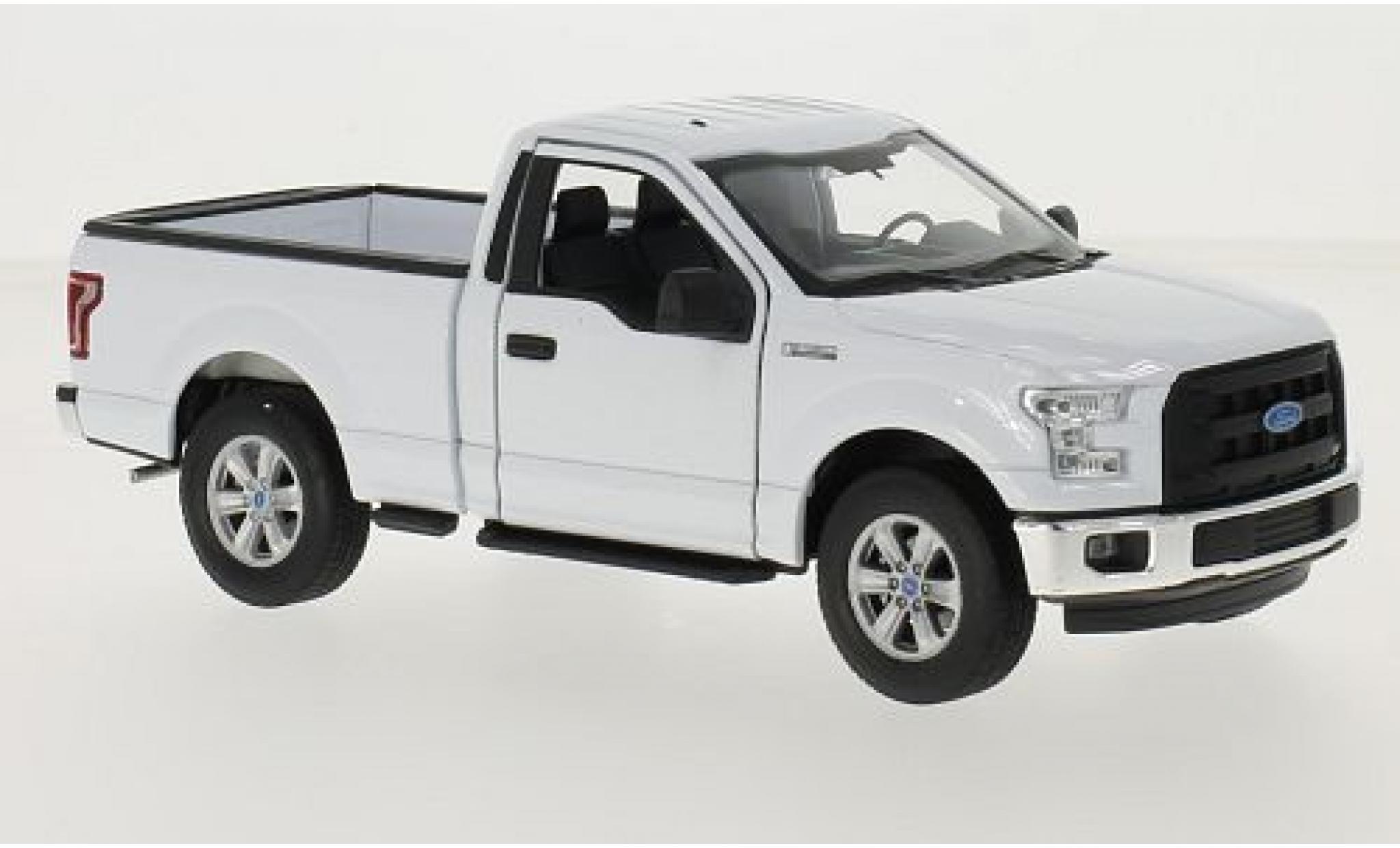 Ford F-1 1/24 Welly 50 bianco 2015 modellino in miniatura