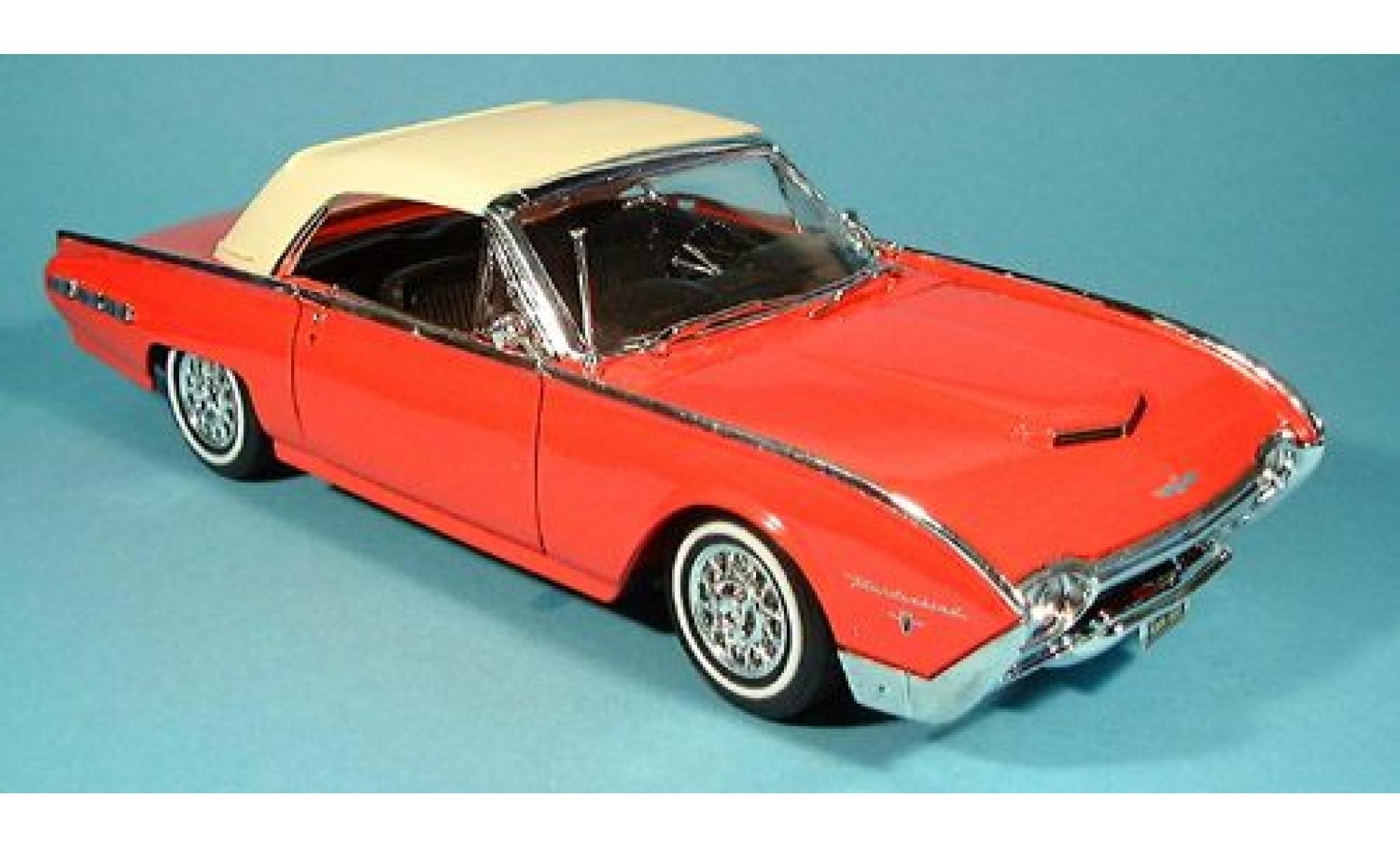 Ford Thunderbird 1/18 Welly Roadster rot 1962 1:18 modellino in miniatura