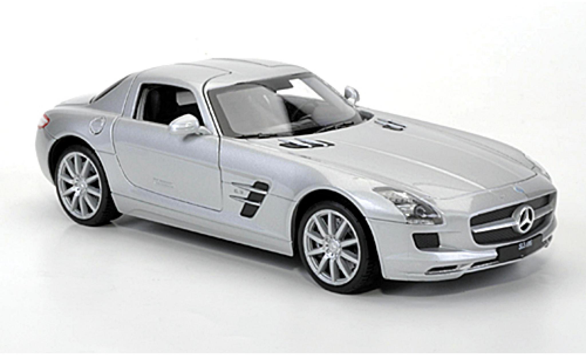 Mercedes SLS 1/24 Welly AMG (C197) silber 1:24 modellino in miniatura