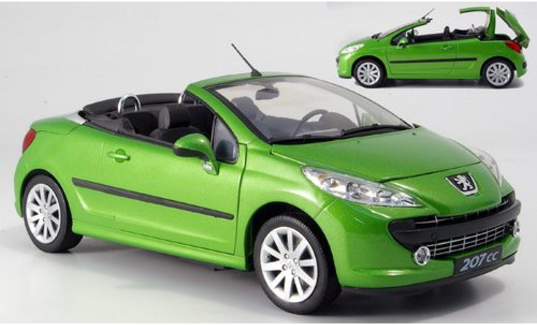 Peugeot 207 1/18 Welly CC met.-grün 1:18 modellino in miniatura