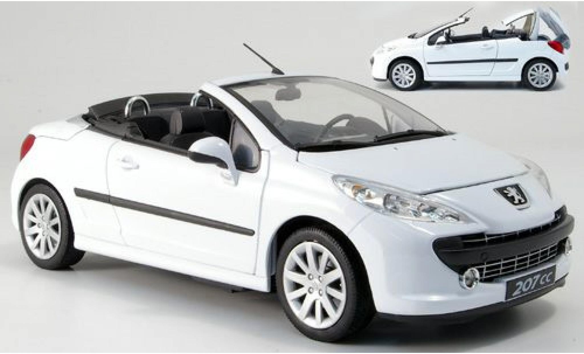 Peugeot 207 1/18 Welly CC weiss 1:18 modellino in miniatura