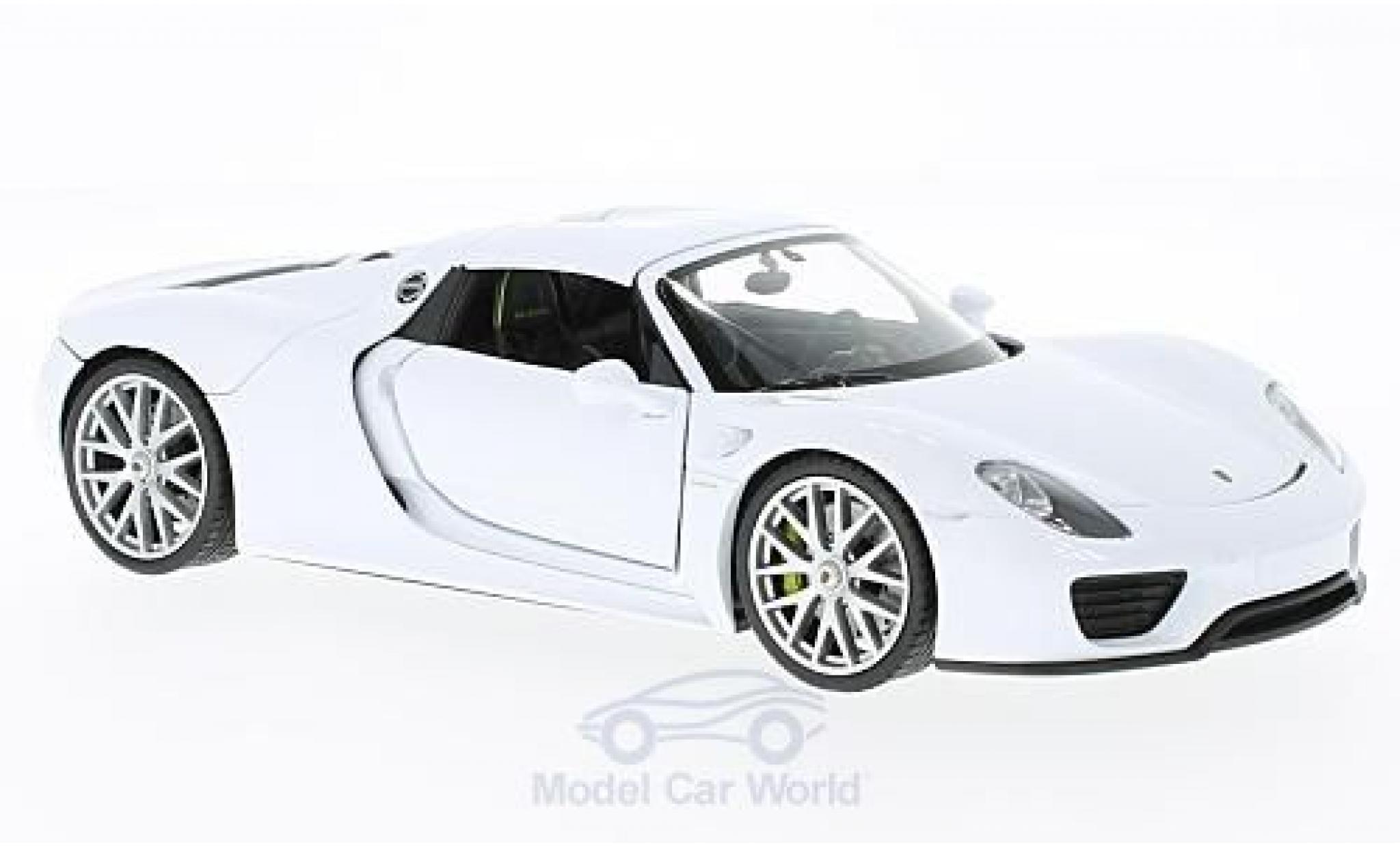 Porsche 918 1/24 Welly Spyder bianco geschlossen modellino in miniatura