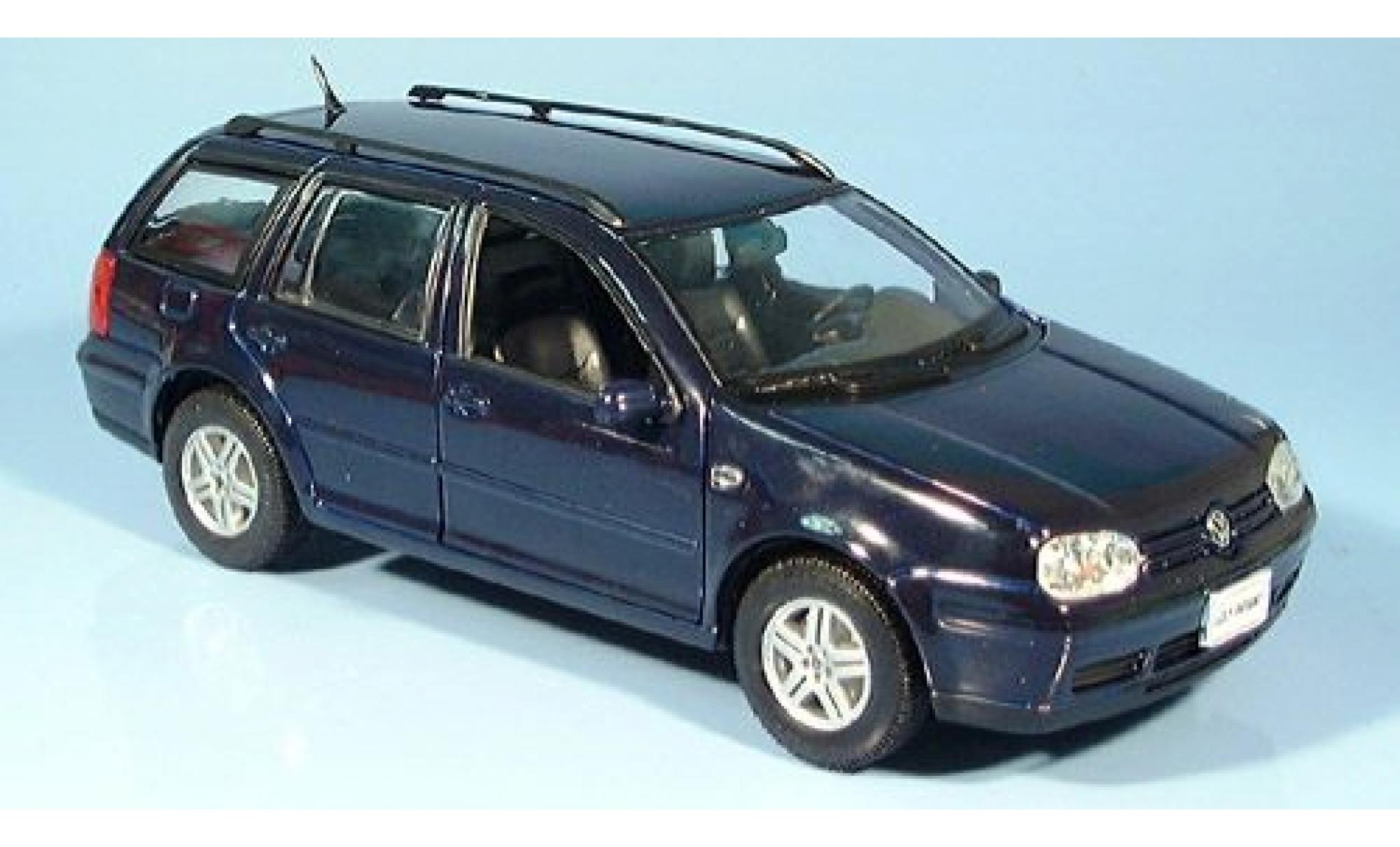 Volkswagen Golf 1/24 Welly Variant (ohne Farbangabe) 2001 1:24 modellino in miniatura