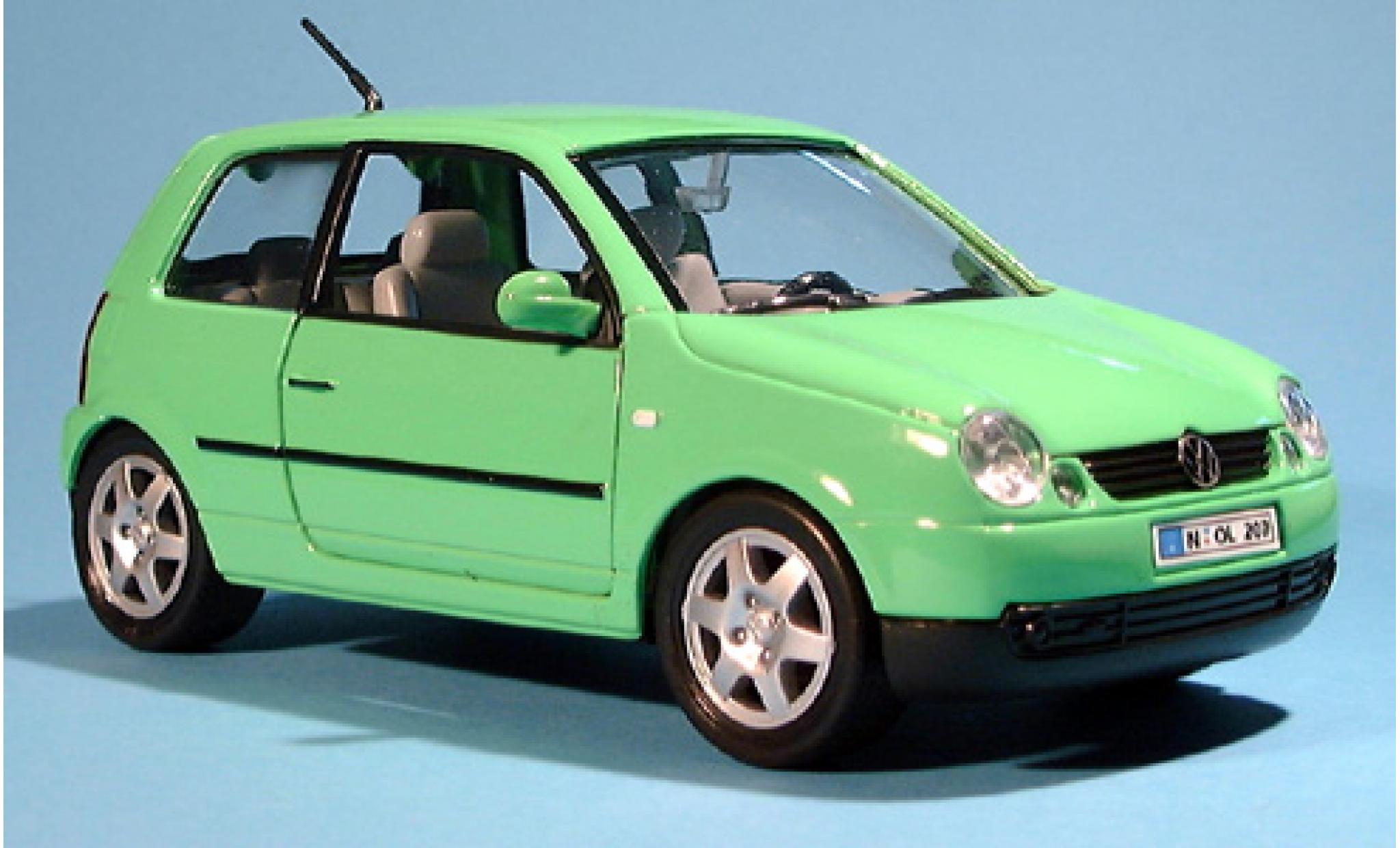 Volkswagen Lupo 1/24 Welly grün 1:24 modellino in miniatura