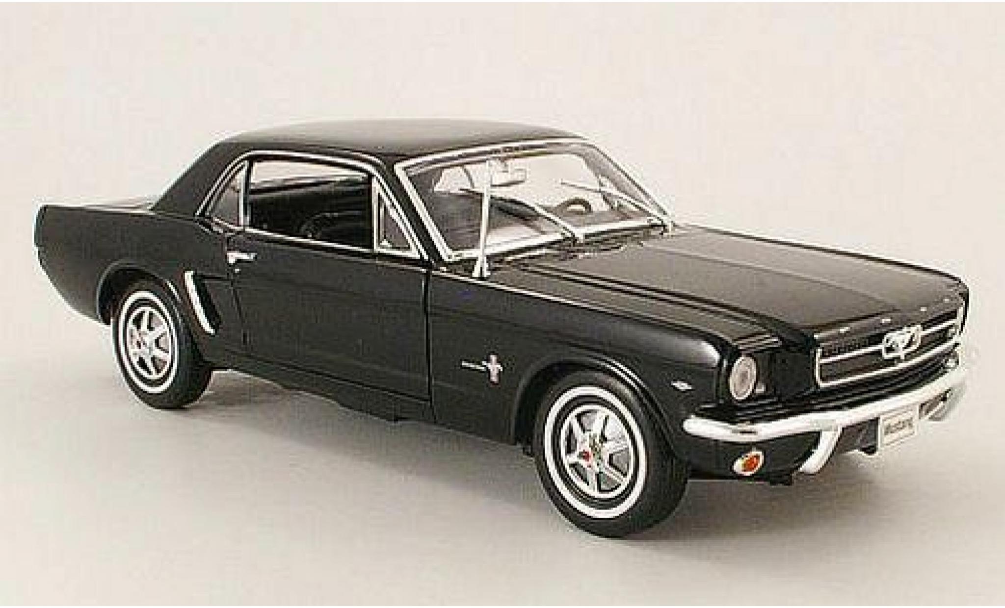 Ford Mustang 1/18 Welly Coupe nero 1964 modellino in miniatura