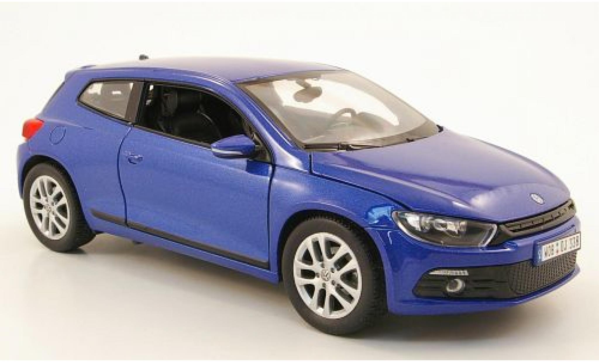 Volkswagen Scirocco 1/24 Welly 3 metallise blu modellino in miniatura