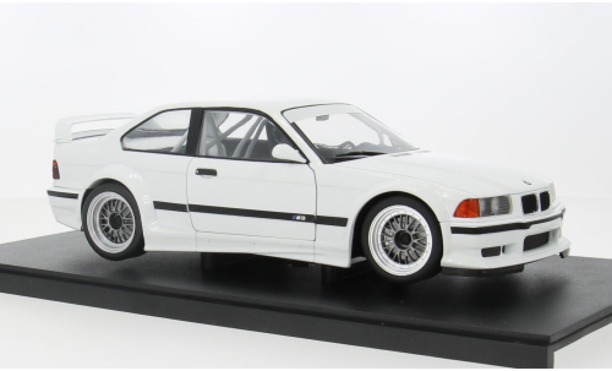 Bmw M3 1/18 Werk83 (E36) GTR weiss 1:18 modellino in miniatura