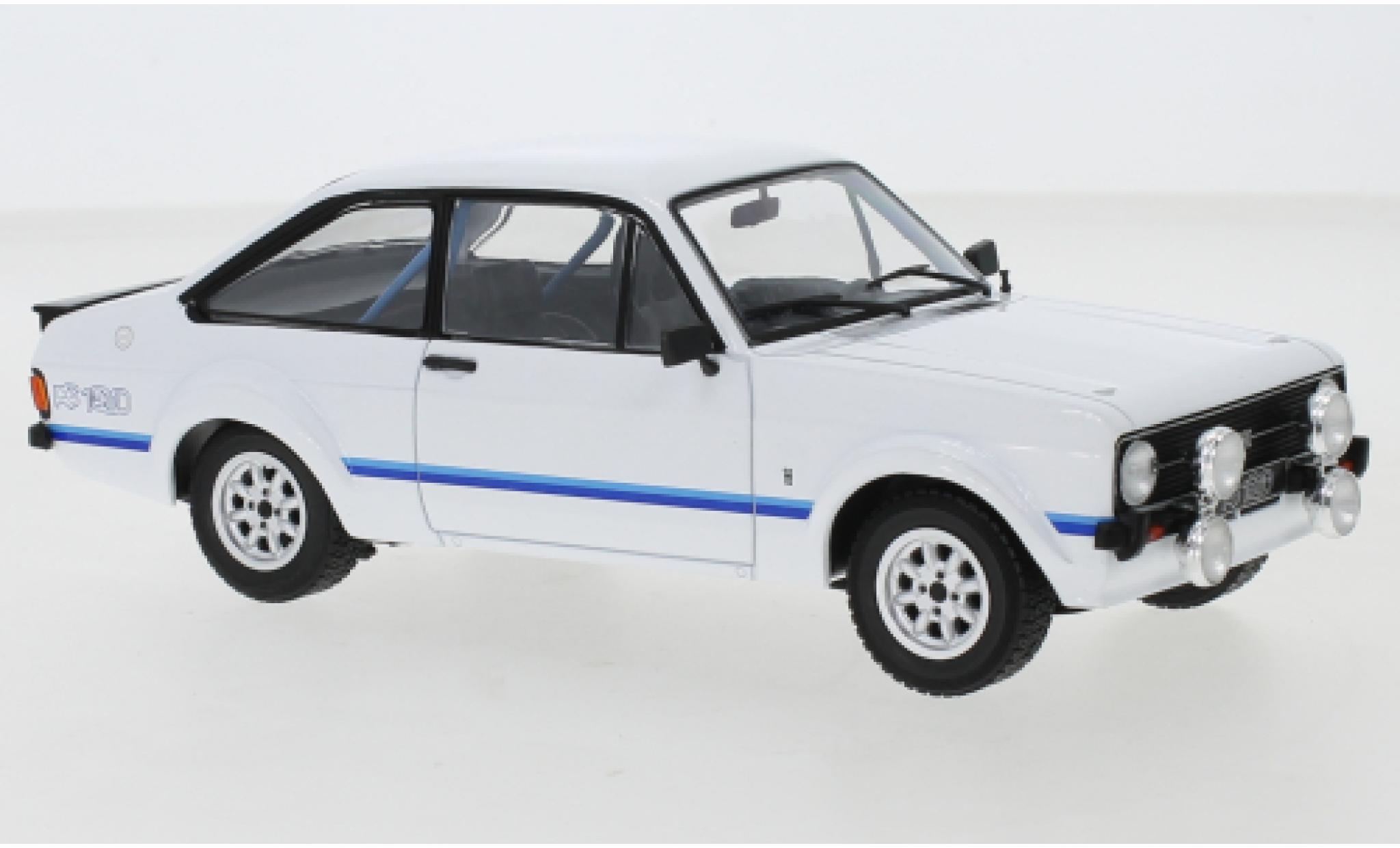Ford Escort 1/24 WhiteBox MkII RS 1800 bianco/blu 1989 modellino in miniatura