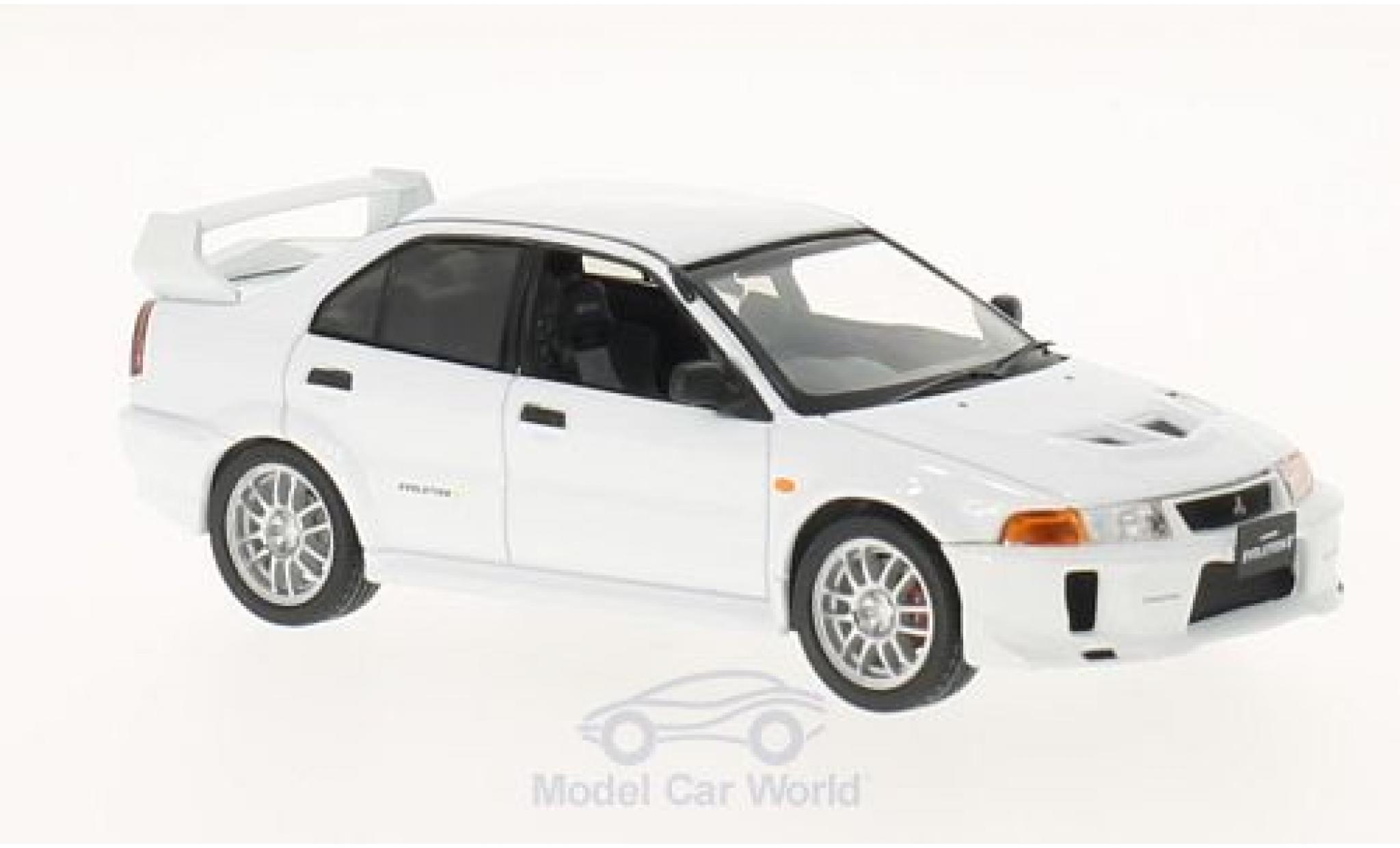 Mitsubishi Lancer 1/43 WhiteBox Evo V bianco RHD 1998 modellino in miniatura
