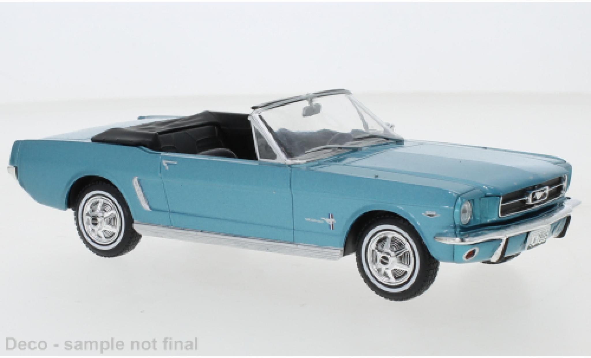 Ford Mustang 1/24 WhiteBox Convertibile metallise turchese clair 1965 modellino in miniatura