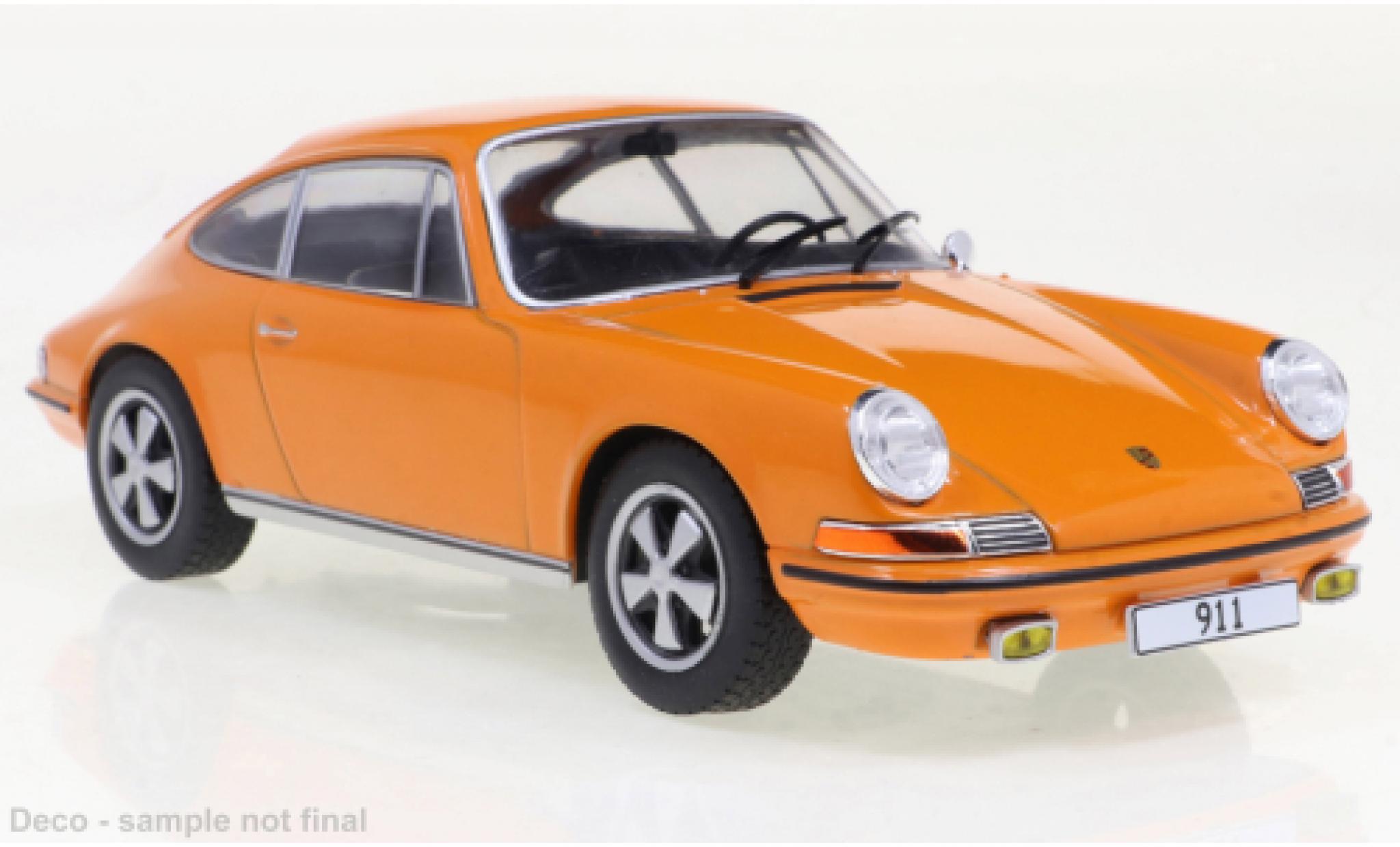 Porsche 911 1/24 WhiteBox S orange 1968 modellino in miniatura