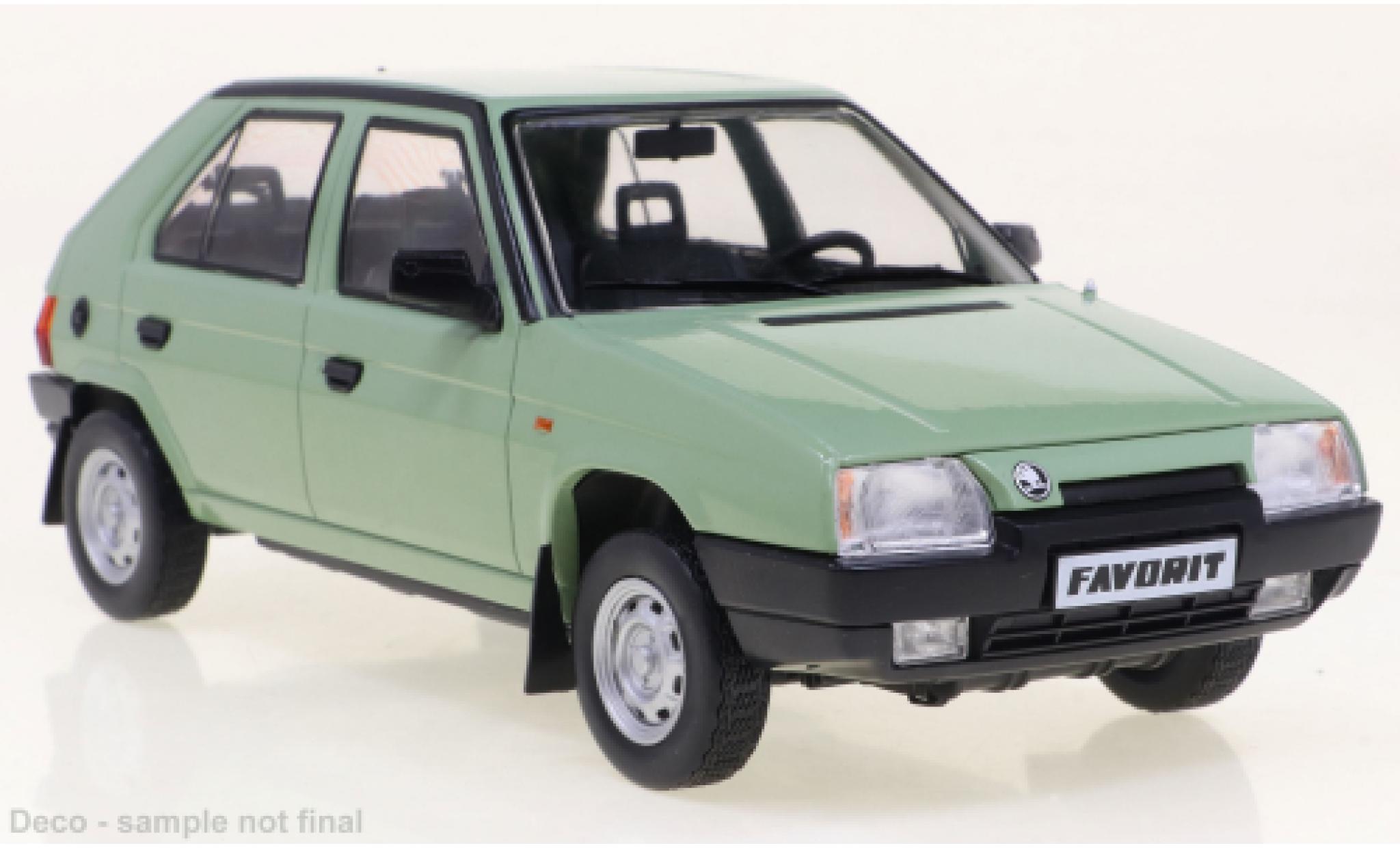 Skoda Favorit 1/24 WhiteBox la chaux 1987 modellino in miniatura