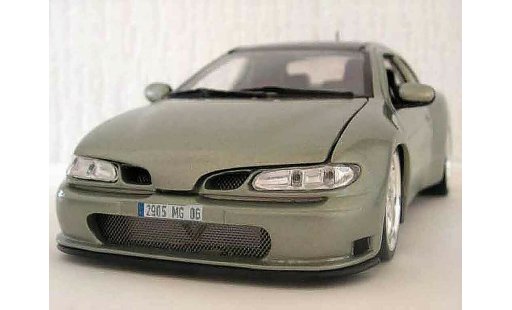 Renault Megane Base 1/18 Anson Maxi tilleul carbone modellini auto