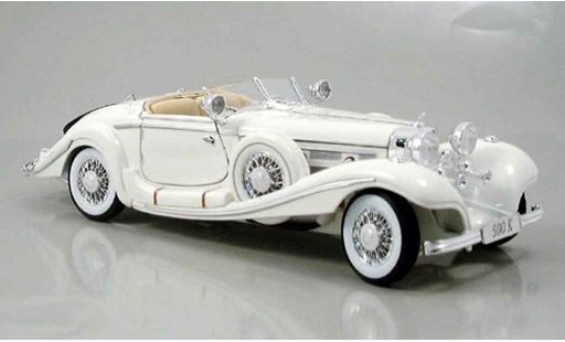 Mercedes 500 Base 1/18 Maisto bianco maharajah 1936 modellini auto
