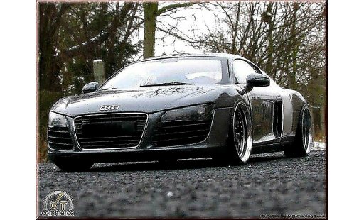 Audi R8 4.2 fsi 1/18 Maisto . v8 grigio antracite jantes 21 pouces prepa moteur modellini auto
