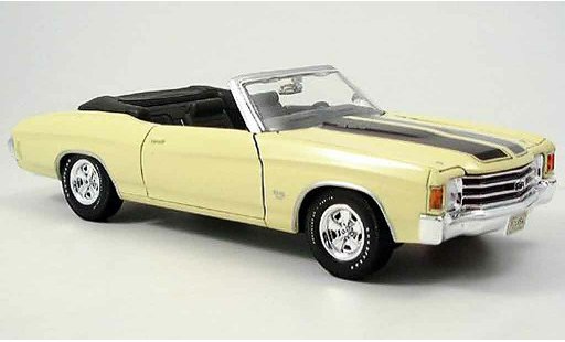 Chevrolet Chevelle SS 1/18 Maisto 1972 SS454 giallo modellini auto