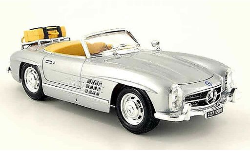 Mercedes 300 Base 1/18 Burago touring grigio modellini auto