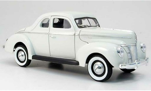 Ford Hot Rod 1940 1/18 Eagle de luxe coupe bianco modellini auto