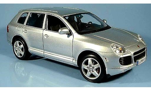 Porsche Cayenne Turbo 1/18 Maisto grigio 2003 modellini auto